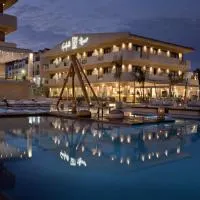 GARDELLI RESORT, hotel v Laganase