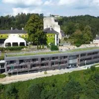 Schatz.Kammer Burg Kreuzen, hotel em Bad Kreuzen