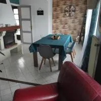 Maison de village avec exterieur, hótel í Oysonville