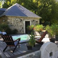 Lodge ou Gîte de caractére avec jaccuzi spa piscine