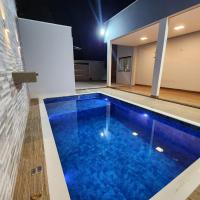 Casa em Alter Do Chão, com piscina, próxima a praia., ξενοδοχείο κοντά στο Διεθνές Αεροδρόμιο Maestro Wilson Fonseca  - STM, Σανταρέμ