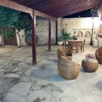 Evanthia's Stone House, hotell i Koilani