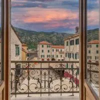Hotel Vardar, hotel i Kotor