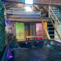 Casawellness nuit insolite avec jacuzzi, hotel din Floreffe