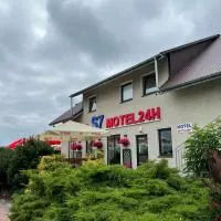 Motel S7، فندق في Goszczyn