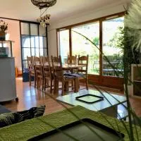 The green fee close to the Golf course and 5 minutes from the lake, hotelli kohteessa Giez