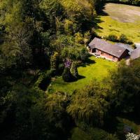 Country Crabtree Bungalow with large wild garden