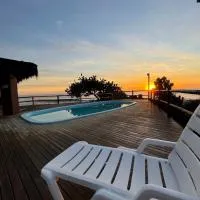 APARTAMENTO NA PRAIA no CONDOMÍNIO JUBIABÁ em OLIVENÇA - ILHÉUS, hotel v mestu Ilhéus