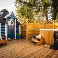Le Kota B&B 4****، فندق في Alle