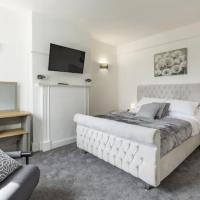 Luxury 3-Bed Apartment Near To London With Parking, hotel in Hornchurch