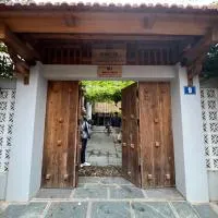 Viesnīca Đường lâm village homestay pilsētā Yên Vệ