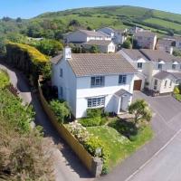 CROYDE WHITE HOUSE 4 Bedrooms