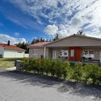 Beautiful terraced house with private parking, hotel em Sandviken