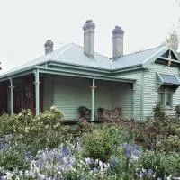 Oakdene Heritage Accommodation, hotelli kohteessa Saint Marys