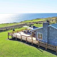 The Simeon - Upscale Bay Views by Doorbed, hotel near Bonaventure Airport - YVB, Saint-Siméon