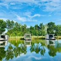 บ้านสวนคีรีวงศ์ Baansuan Khiriwong Boathouse, Hotel in Khao Yoi