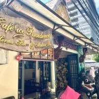 Cafe ice resident, hotel em Yan Nawa