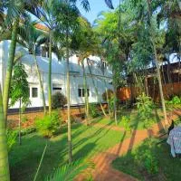 Ambassador Bridge Motel, hotel a Jinja