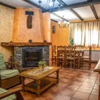 Apartamentos Cruz Mar, Hotel in Poveda de la Sierra
