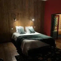 Viesnīca Mercier de Montigny - Les Chambres du Beffroi - SPA et Massage pilsētā Fužēra