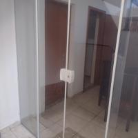 Apartamento térreo chique, hotel poblíž Letiště Guaratingueta - GUJ, Guaratinguetá