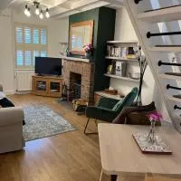 Viesnīca Explorers Cottage, Yorkshire Wolds Character Home pilsētā Mārketveitona