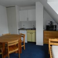 Appartement Le Pleynet, 1 pièce, 3 personnes - FR-1-557A-29