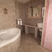 Hotel Le 5, hotel a Martigues