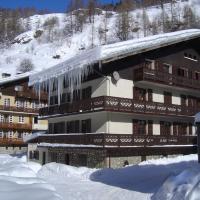 Hotel Le Genepy, hotel din Les Brévières, Tignes