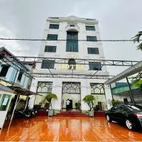 Khách Sạn Cao Sơn Cẩm Phả, hotel u gradu 'Cẩm Phả'