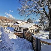 Chalet Bornhome relax, sport e cultura altopiano del sole 6 ospiti - pet Frendly, hotel v destinácii Borno