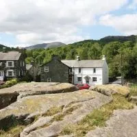 Pollys Cottage, hotel u gradu Eltervoter