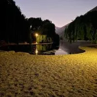 Glamping Miraflores, хотел в Викуна