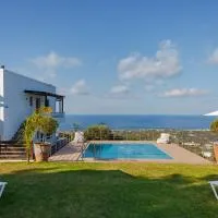 Vigles ,Modern Suites with jacuzzi and amazing view, viešbutis mieste Maroulás