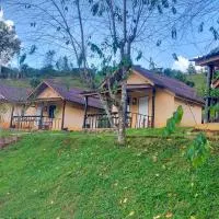 Mong Homestay Resort: Pang Ung şehrinde bir otel
