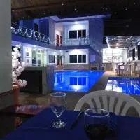 Toledo में, होटल Ocean Breeze Resort