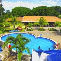 Tropiclub Playa El Cuco โรงแรมในเอลกูโก