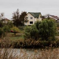 Family home, near therme/airport/ lake, Balotesti, hotel in Căciulaţi