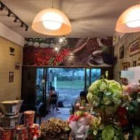 Amaretto Hostel: Ban Hua Toei şehrinde bir otel