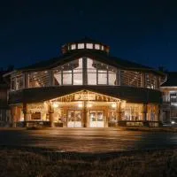 Lapland Hotels Ylläskaltio, hotel em Äkäslompolo
