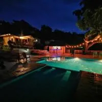 Gatun Lake Lodge Hotel, מלון בPueblo Nuevo