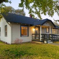 Dreamy Cottage, Roberts Field-flugvöllur - RDM, Redmond, hótel í nágrenninu