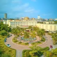 Khách sạn Quốc tế Lợi Lai - Li Lai International Hotel, hotel en Móng Cái