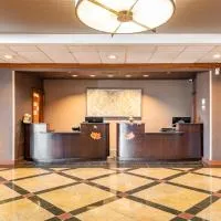 Wyndham Omaha Hotel - West Dodge, хотел в Maplewood Estates
