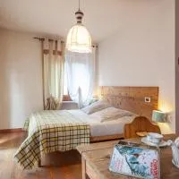 Maison Le Champ B&B Questa casa non è un albergo、ラ・サルのホテル