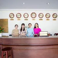 Khách Sạn Bông Sen، فندق في Vị Thanh