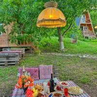 Teo's Cottages, hotel u gradu 'Dedoplis Tskaro'