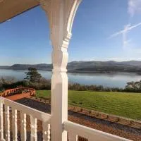 Bryn Mel Manor Straits View، فندق في جسر ميناي
