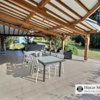 Les volets bleus, hotel em La Chapelle-aux-Bois