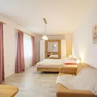 Velký apartmán Zlámanka، فندق في كروميريز